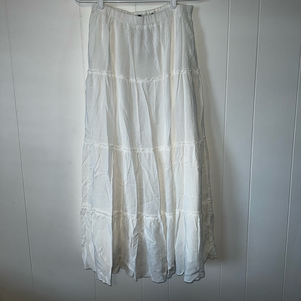 BRANDY MELVILLE MAXI SKIRT